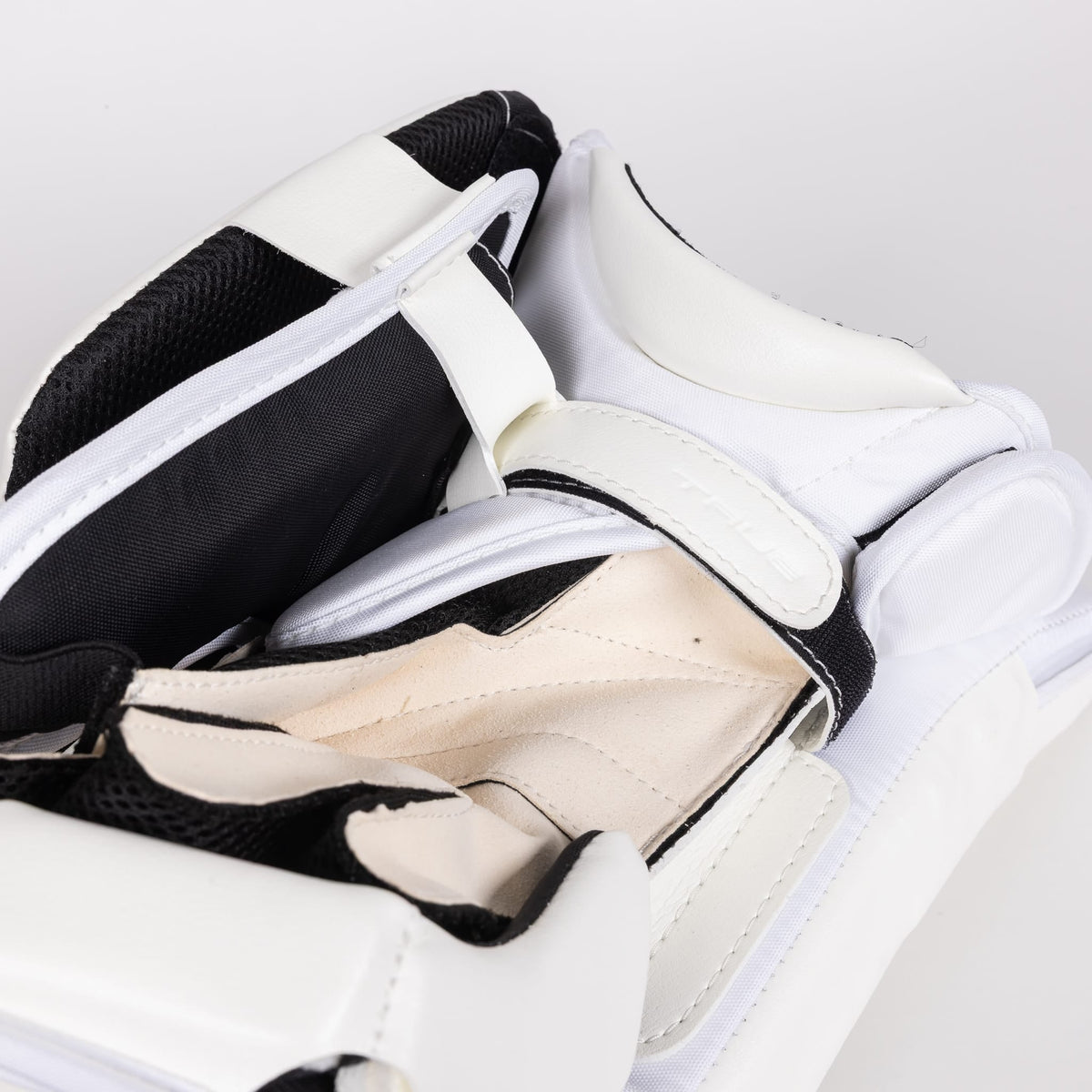 TRUE Catalyst 5X6 Goalie Blocker - Senior