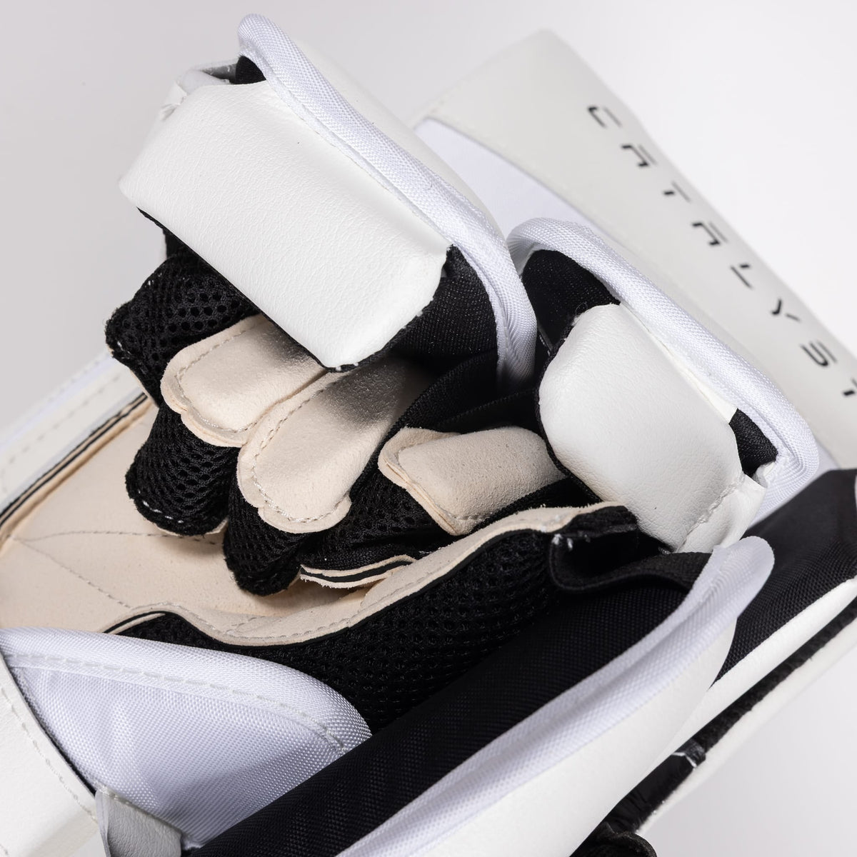 True Catalyst Nitro Goalie Blocker - Senior