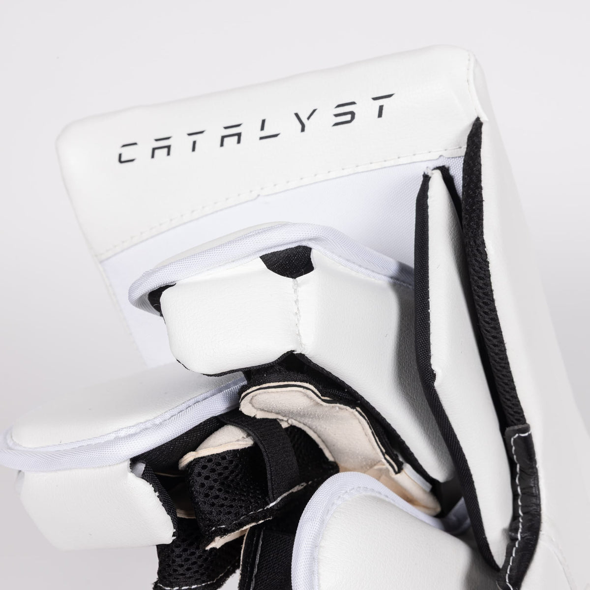 True Catalyst Nitro Goalie Blocker - Senior