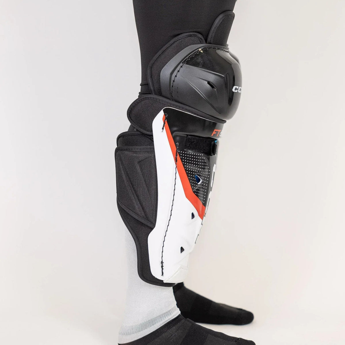 CCM Jetspeed FT680 Junior Hockey Shin Guards