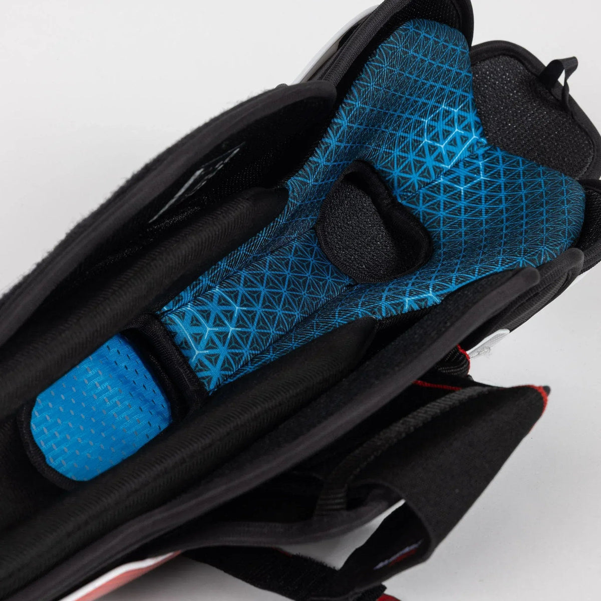 CCM JetSpeed FT880 Shin Guards