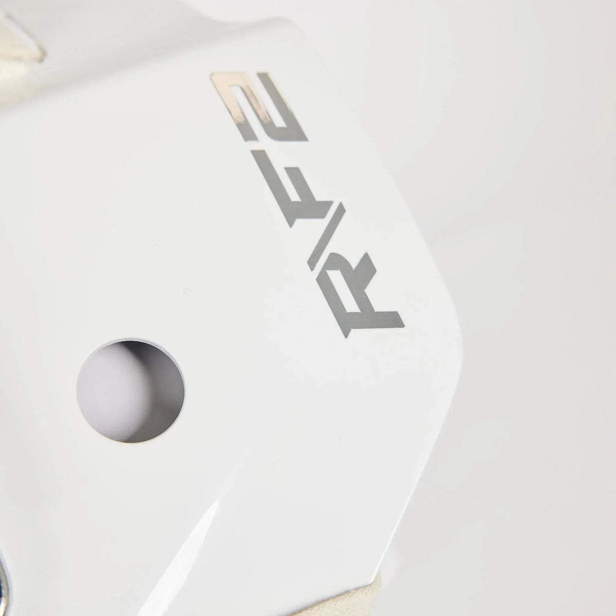 Warrior Ritual F2 E Junior goalie mask — alternate view 14