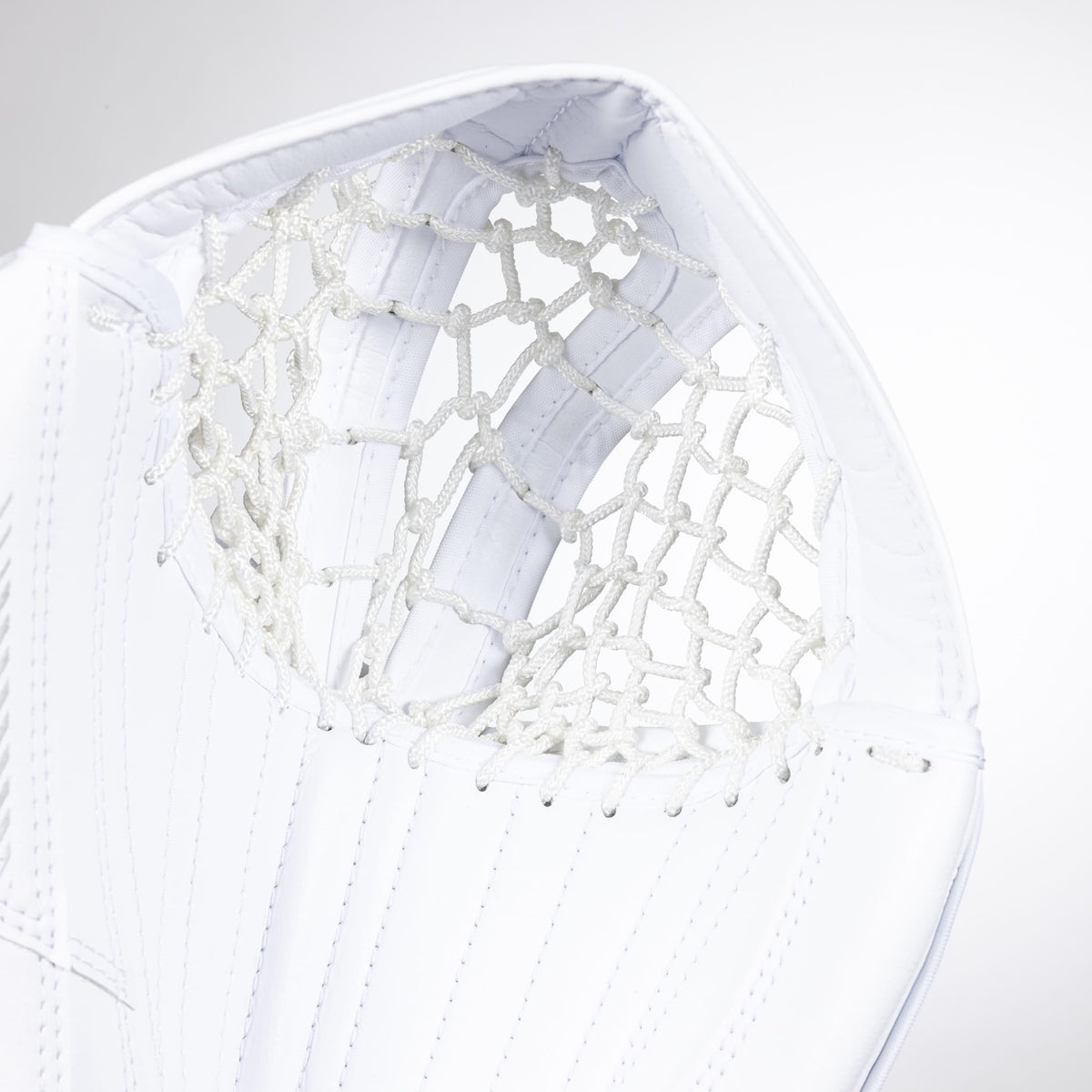 Warrior Alpha S30 Junior goalie catcher — alternate view 14