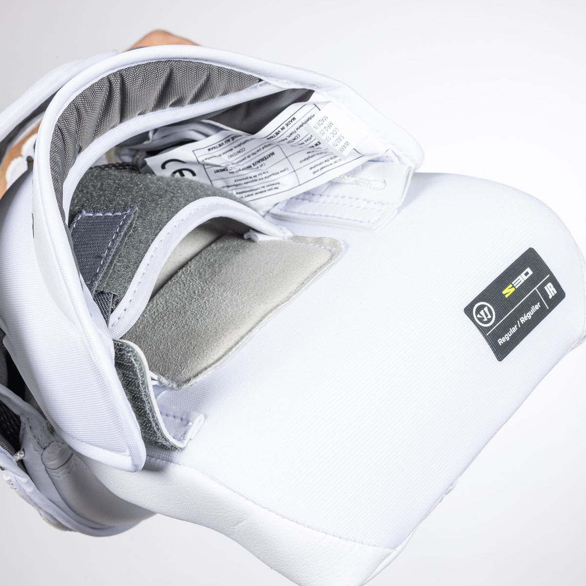 Warrior Alpha S30 Junior goalie catcher — alternate view 15
